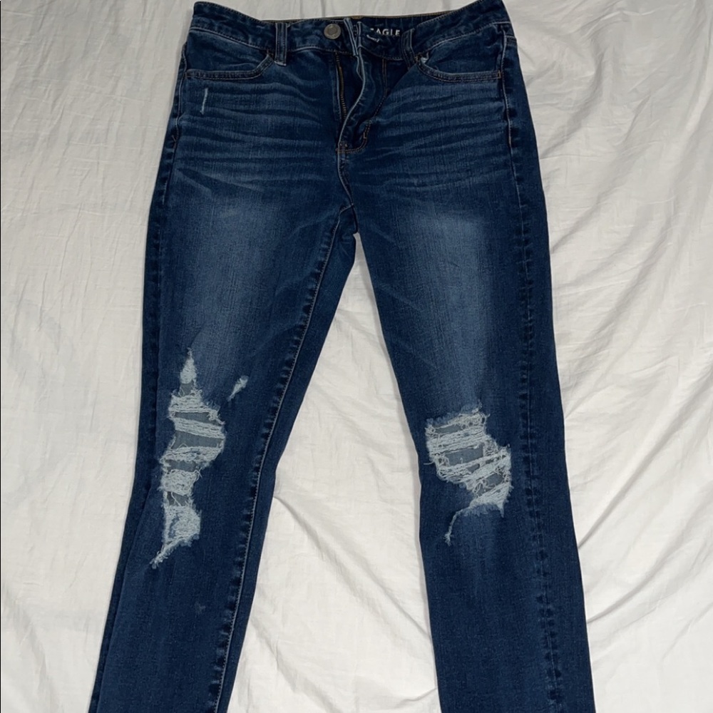 dark blue jeans